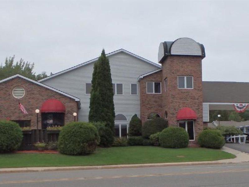 Americas Best Value Inn Saint Ignace Exterior foto